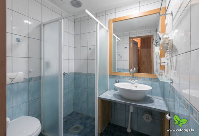 wasa-hotell-twin-superior-bathroom.jpg